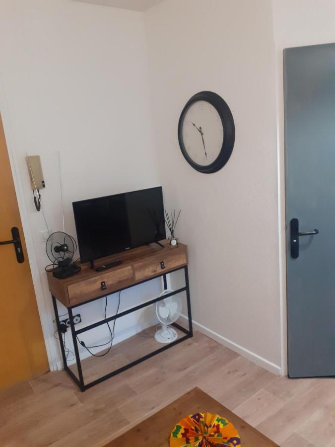 Charmant Petit Studio Au Coeur De Figeac Lägenhet Exteriör bild